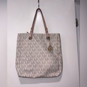 Michael Kors Cream/Beige MK Signature Tote with Gold Charm